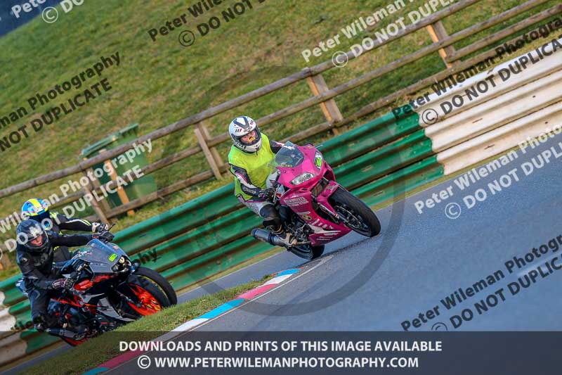 PJM Wedding Photography;enduro digital images;event digital images;eventdigitalimages;mallory park;mallory park photographs;mallory park trackday;mallory park trackday photographs;no limits trackdays;peter wileman photography;racing digital images;trackday digital images;trackday photos